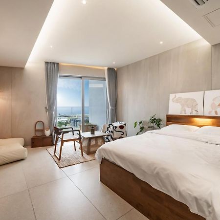 Goseong Gyeoulbada Ocean View Pension Εξωτερικό φωτογραφία